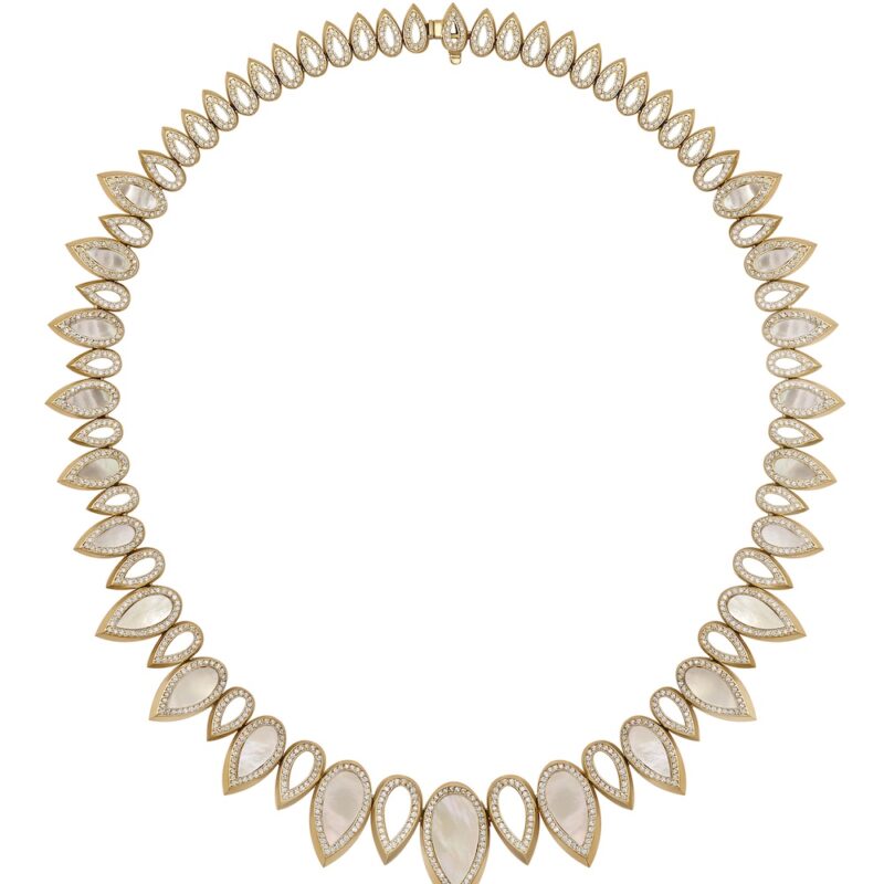 18K gold DI LUSSO mother-of-pearl and diamond necklace with luxury pendant design